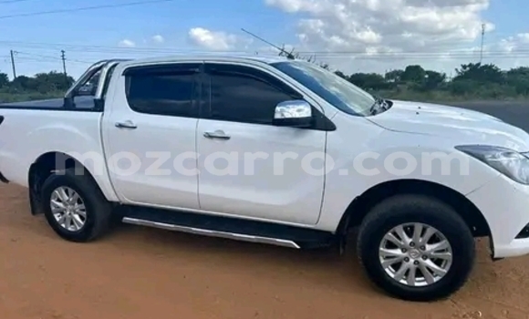 Buy Used Mazda BT-50 White Car in Maputo in Maputo Buy Used Mazda BT-50 White Car in Maputo in Maputo
