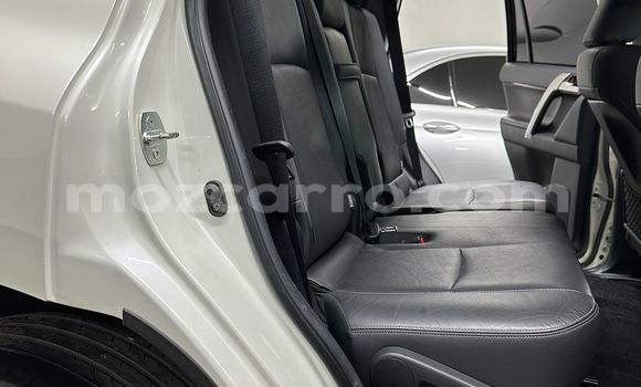 Buy New Toyota Land Cruiser White Car in Maputo in Maputo Buy New Toyota Land Cruiser White Car in Maputo in Maputo