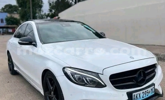 Buy Used Mercedes-Benz C250 coupe White Car in Maputo in Maputo Buy Used Mercedes-Benz C250 coupe White Car in Maputo in Maputo