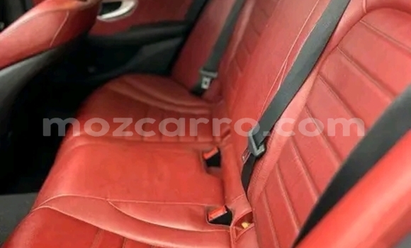 Buy Used Mercedes-Benz C250 coupe White Car in Maputo in Maputo Buy Used Mercedes-Benz C250 coupe White Car in Maputo in Maputo