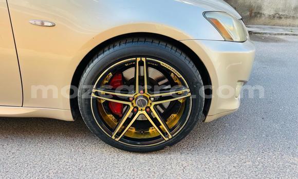 Tenga Tsaru Toyota 4Runner Beige Mota in Maputo in Maputo Tenga Tsaru Toyota 4Runner Beige Mota in Maputo in Maputo