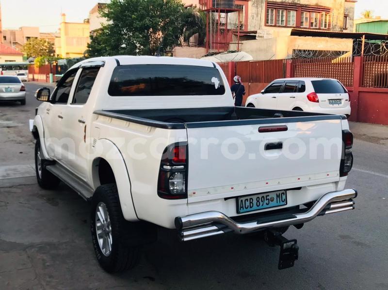 Big with watermark toyota hilux maputo maputo 23559