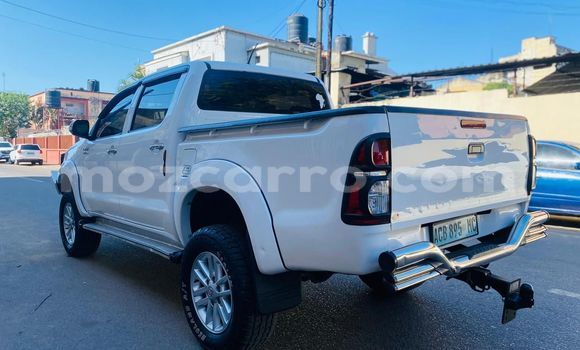 Buy Used Toyota Hilux White Car in Maputo in Maputo Buy Used Toyota Hilux White Car in Maputo in Maputo