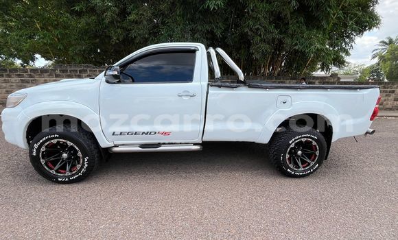 Buy Used Toyota Hilux White Car in Maputo in Maputo Buy Used Toyota Hilux White Car in Maputo in Maputo