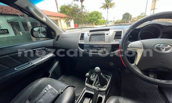 Buy Used Toyota Hilux White Car in Maputo in Maputo Buy Used Toyota Hilux White Car in Maputo in Maputo