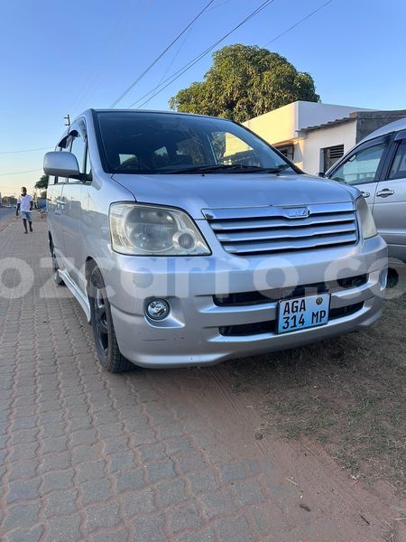 Big with watermark toyota noah maputo maputo 23572