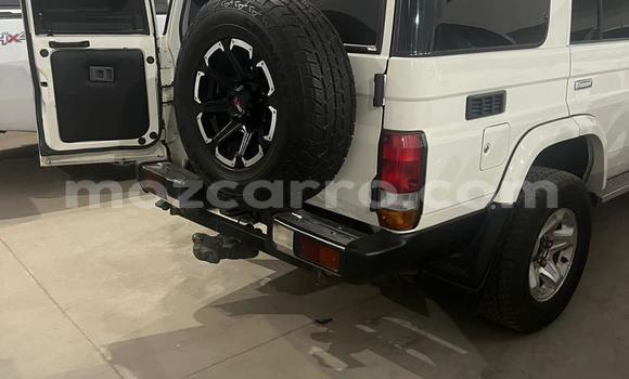 Buy Used Toyota Land Cruiser White Car in Maputo in Maputo Buy Used Toyota Land Cruiser White Car in Maputo in Maputo