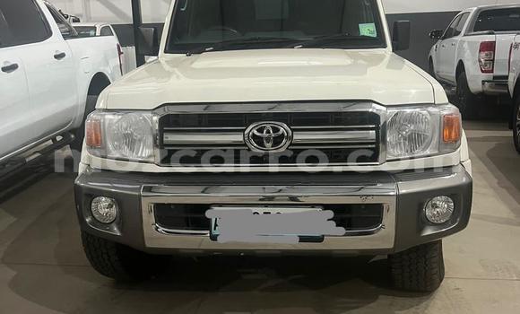 Buy Used Toyota Land Cruiser White Car in Maputo in Maputo Buy Used Toyota Land Cruiser White Car in Maputo in Maputo