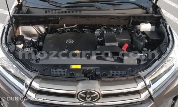 Tenga Imported Toyota Highlander Zvimwe Mota in Import - Dubai in Cabo Delgado Tenga Imported Toyota Highlander Zvimwe Mota in Import - Dubai in Cabo Delgado