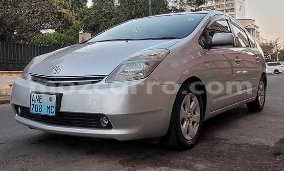Tenga Tsaru Toyota Prius Bhurawuni Mota in Maputo in Maputo