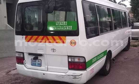 Nunua Ilio tumika Toyota Coaster Nyeupe Gari ndani ya Maputo nchini Maputo Nunua Ilio tumika Toyota Coaster Nyeupe Gari ndani ya Maputo nchini Maputo