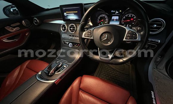 Comprar Usado Mercedes-Benz C-Classe Prata Carro em Maputo em Maputo Comprar Usado Mercedes-Benz C-Classe Prata Carro em Maputo em Maputo