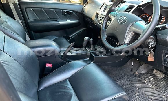 Nunua Ilio tumika Toyota Hilux Brown Gari ndani ya Maputo nchini Maputo Nunua Ilio tumika Toyota Hilux Brown Gari ndani ya Maputo nchini Maputo