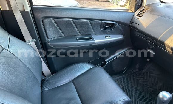 Nunua Ilio tumika Toyota Hilux Brown Gari ndani ya Maputo nchini Maputo Nunua Ilio tumika Toyota Hilux Brown Gari ndani ya Maputo nchini Maputo