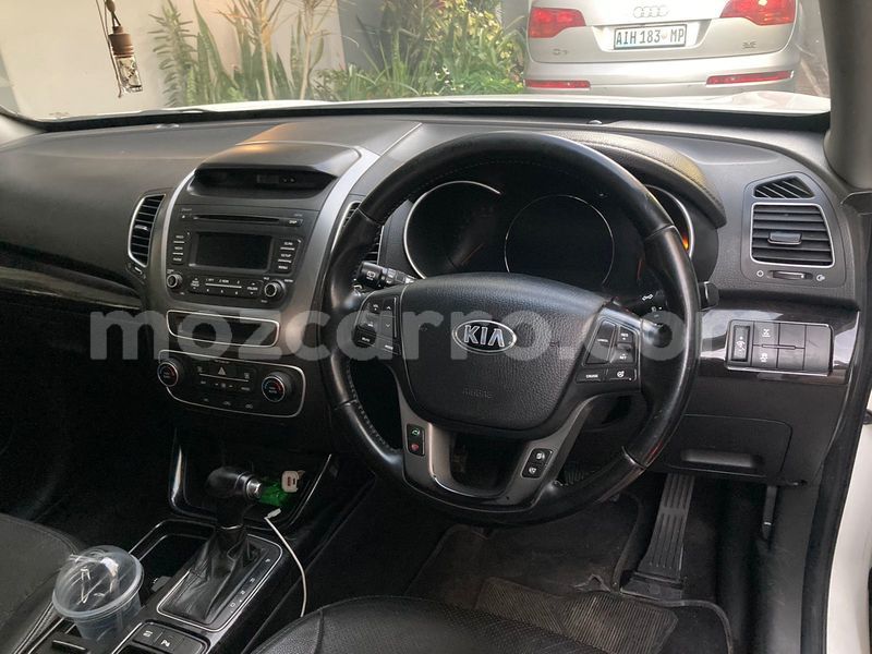 Big with watermark kia sorento maputo maputo 23600