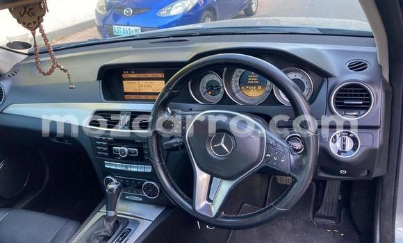 Nunua Ilio tumika Mercedes-Benz C250 coupe Nyingine Gari ndani ya Maputo nchini Maputo Nunua Ilio tumika Mercedes-Benz C250 coupe Nyingine Gari ndani ya Maputo nchini Maputo