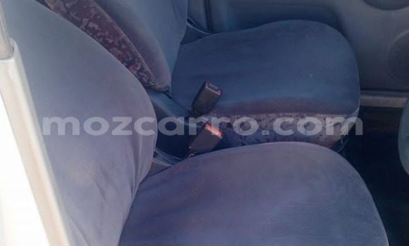 Nunua Ilio tumika Toyota FunCargo Nyingine Gari ndani ya Maputo nchini Maputo Nunua Ilio tumika Toyota FunCargo Nyingine Gari ndani ya Maputo nchini Maputo