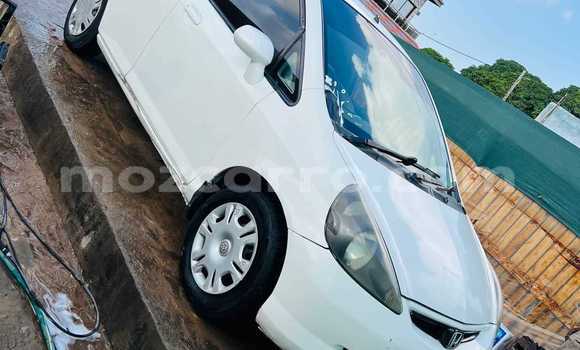 Buy Used Honda Fit White Car in Maputo in Maputo Buy Used Honda Fit White Car in Maputo in Maputo