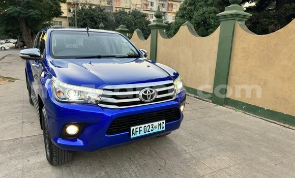 Comprar Usado Toyota Hiluxe Revo Azul Carro em Maputo em Maputo Comprar Usado Toyota Hiluxe Revo Azul Carro em Maputo em Maputo