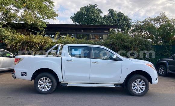 Tenga Tsaru Mazda BT-50 Chena Mota in Maputo in Maputo Tenga Tsaru Mazda BT-50 Chena Mota in Maputo in Maputo