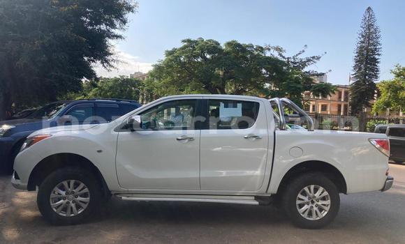 Tenga Tsaru Mazda BT-50 Chena Mota in Maputo in Maputo Tenga Tsaru Mazda BT-50 Chena Mota in Maputo in Maputo