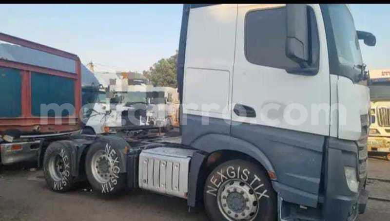 Big with watermark mercedes benz truck maputo maputo 23642