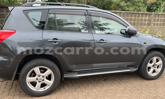 Comprar Usado Toyota RAV4 Prata Carro em Maputo em Maputo Comprar Usado Toyota RAV4 Prata Carro em Maputo em Maputo
