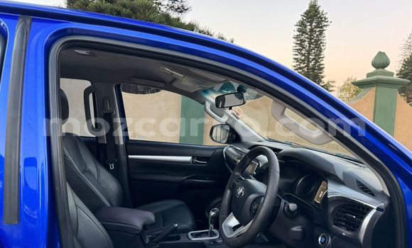 Buy Used Toyota Hiluxe Revo Blue Car in Maputo in Maputo Buy Used Toyota Hiluxe Revo Blue Car in Maputo in Maputo