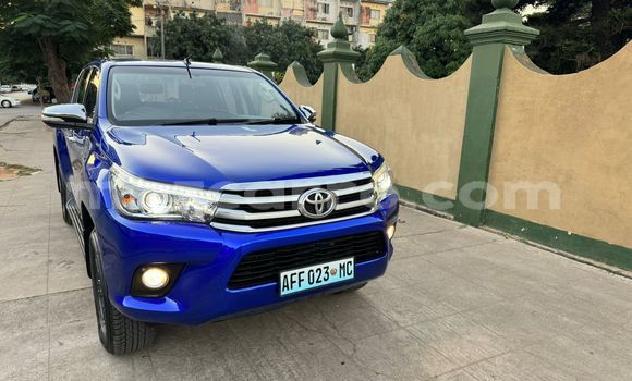 Buy Used Toyota Hiluxe Revo Blue Car in Maputo in Maputo Buy Used Toyota Hiluxe Revo Blue Car in Maputo in Maputo