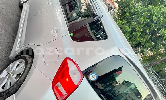 Nunua Ilio tumika Toyota Ractis Fedha Gari ndani ya Maputo nchini Maputo Nunua Ilio tumika Toyota Ractis Fedha Gari ndani ya Maputo nchini Maputo