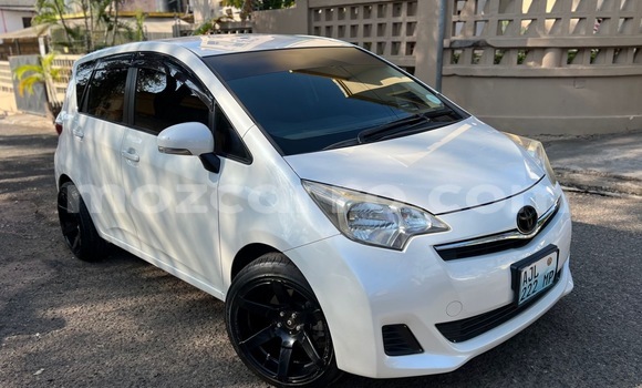Comprar Usado Toyota Ractis Branco Carro em Moçambique em Nampula Comprar Usado Toyota Ractis Branco Carro em Moçambique em Nampula
