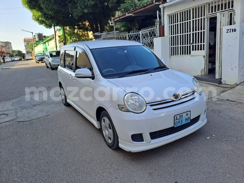 Big with watermark toyota sienta maputo maputo 23704