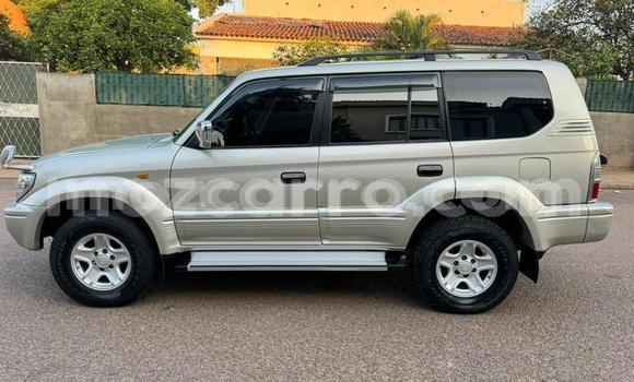 Tenga Tsaru Toyota Land Cruiser Prado Zvimwe Mota in Maputo in Maputo Tenga Tsaru Toyota Land Cruiser Prado Zvimwe Mota in Maputo in Maputo