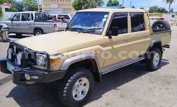 Buy Used Toyota Land Cruiser Other Car in Maputo in Maputo