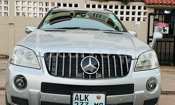Comprar Usado Mercedes‒Benz ML-Class Prata Carro em Maputo em Maputo Comprar Usado Mercedes‒Benz ML-Class Prata Carro em Maputo em Maputo