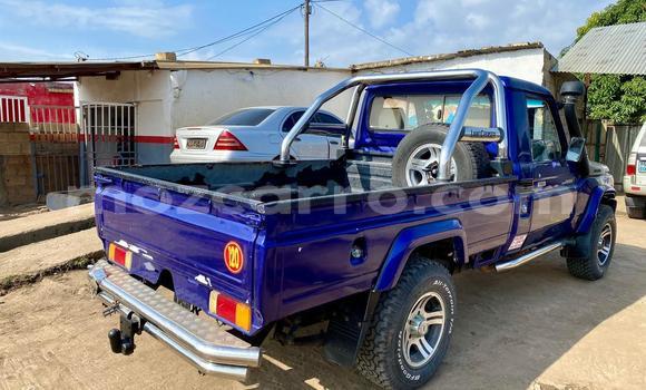 Buy Used Toyota Land Cruiser Blue Car in Maputo in Maputo Buy Used Toyota Land Cruiser Blue Car in Maputo in Maputo