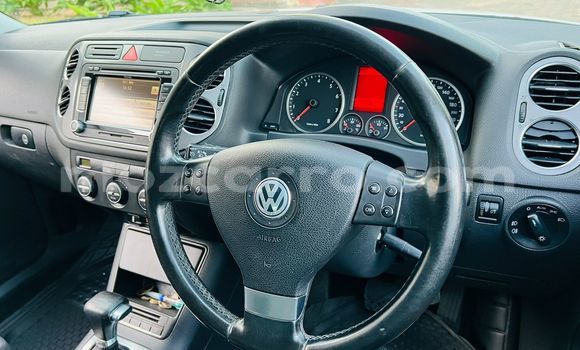 Nunua Ilio tumika Volkswagen Tiguan Nyeupe Gari ndani ya Maputo nchini Maputo Nunua Ilio tumika Volkswagen Tiguan Nyeupe Gari ndani ya Maputo nchini Maputo