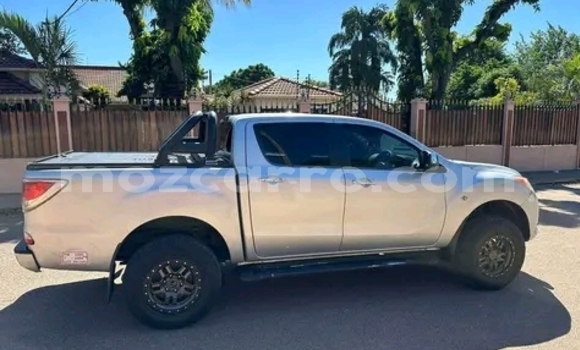 Tenga Tsaru Mazda BT-50 Zvimwe Mota in Maputo in Maputo Tenga Tsaru Mazda BT-50 Zvimwe Mota in Maputo in Maputo