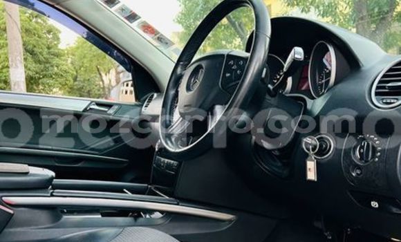 Comprar Usado Mercedes-Benz C-Classe Bege Carro em Maputo em Maputo Comprar Usado Mercedes-Benz C-Classe Bege Carro em Maputo em Maputo