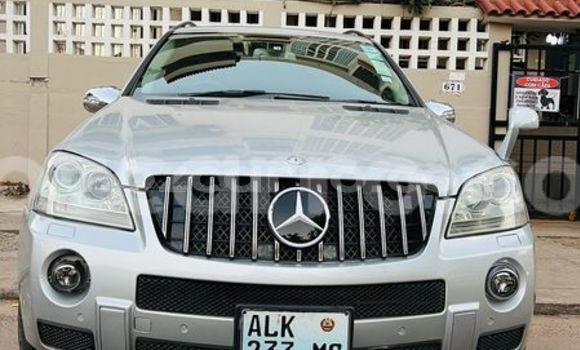 Comprar Usado Mercedes-Benz C-Classe Bege Carro em Maputo em Maputo Comprar Usado Mercedes-Benz C-Classe Bege Carro em Maputo em Maputo