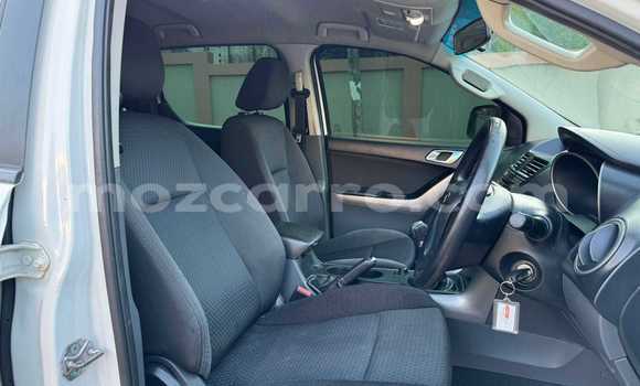 Buy Used Mazda BT-50 White Car in Maputo in Maputo Buy Used Mazda BT-50 White Car in Maputo in Maputo