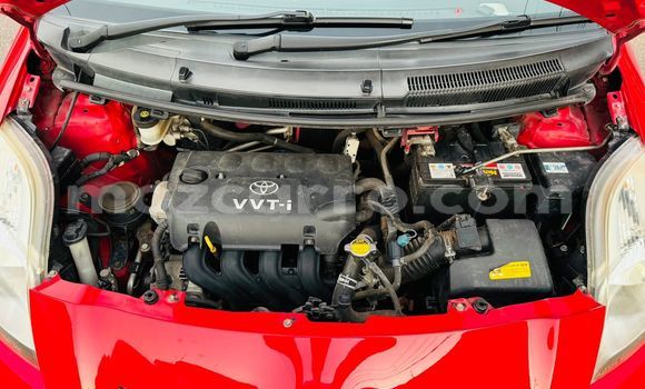Comprar Usado Toyota Vitz Vermelho Carro em Maputo em Maputo Comprar Usado Toyota Vitz Vermelho Carro em Maputo em Maputo