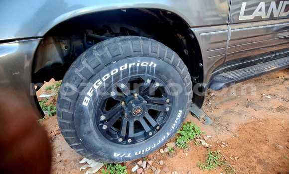 Tenga Tsaru Toyota Land Cruiser Girinhi Mota in Maputo in Maputo Tenga Tsaru Toyota Land Cruiser Girinhi Mota in Maputo in Maputo