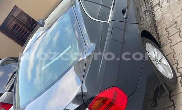 Nunua Ilio tumika BMW 2-Series Nyeusi Gari ndani ya Maputo nchini Maputo Nunua Ilio tumika BMW 2-Series Nyeusi Gari ndani ya Maputo nchini Maputo