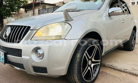 Comprar Novo Mercedes‒Benz ML-Class Prata Carro em Maputo em Maputo Comprar Novo Mercedes‒Benz ML-Class Prata Carro em Maputo em Maputo