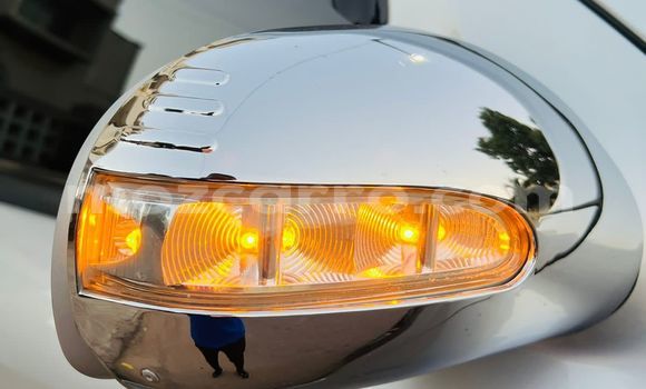 Comprar Novo Mercedes‒Benz ML-Class Prata Carro em Maputo em Maputo Comprar Novo Mercedes‒Benz ML-Class Prata Carro em Maputo em Maputo