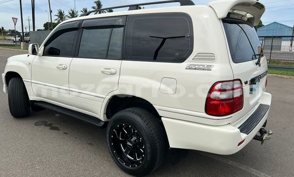 Comprar Usado Toyota Land Cruiser Prado Branco Carro em Maputo em Maputo Comprar Usado Toyota Land Cruiser Prado Branco Carro em Maputo em Maputo