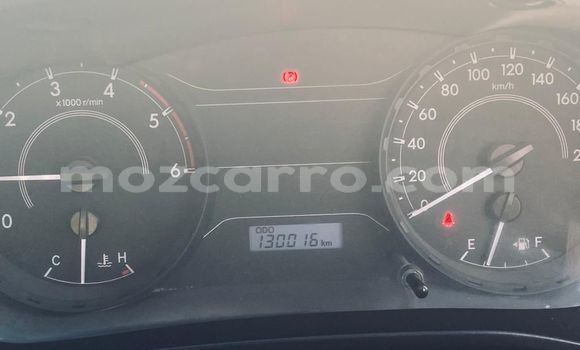 Nunua Ilio tumika Toyota Hilux Nyeupe Gari ndani ya Maputo nchini Maputo Nunua Ilio tumika Toyota Hilux Nyeupe Gari ndani ya Maputo nchini Maputo