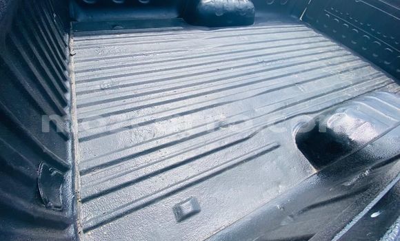 Nunua Ilio tumika Toyota Hilux Nyeupe Gari ndani ya Maputo nchini Maputo Nunua Ilio tumika Toyota Hilux Nyeupe Gari ndani ya Maputo nchini Maputo