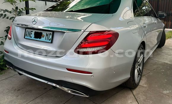 Comprar Novo Mercedes-Benz E200 Prata Carro em Maputo em Maputo Comprar Novo Mercedes-Benz E200 Prata Carro em Maputo em Maputo